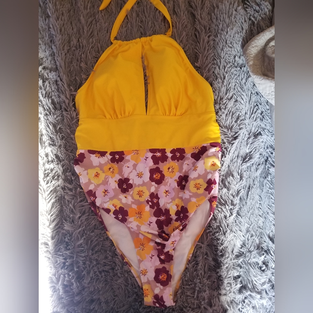 Halter swimsuit